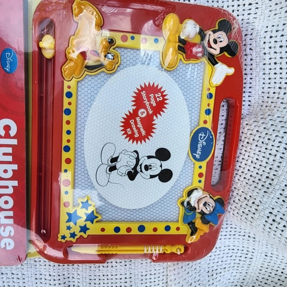 Mickey Mouse Clubhouse pals drawing set NEW - Picture 4 of 4
